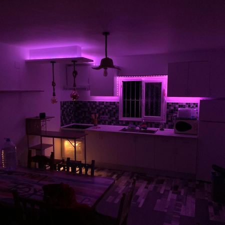 Casa Rural Malaga Monkey Love Con Jacuzzi Iznate Екстер'єр фото