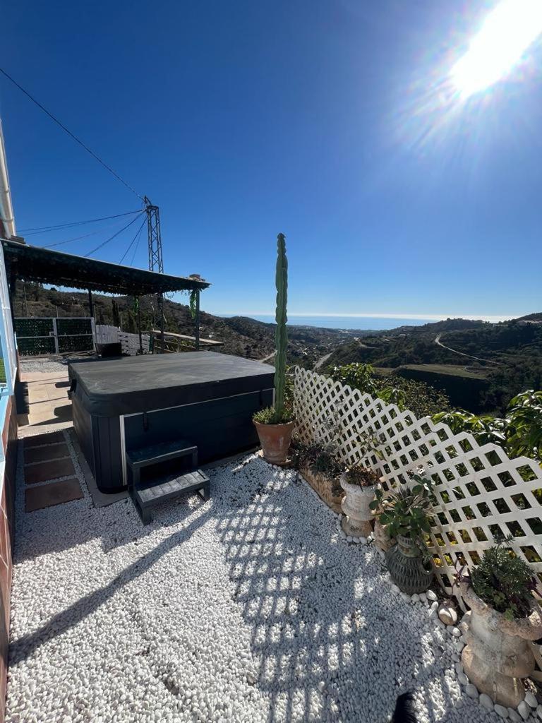 Casa Rural Malaga Monkey Love Con Jacuzzi Iznate Екстер'єр фото