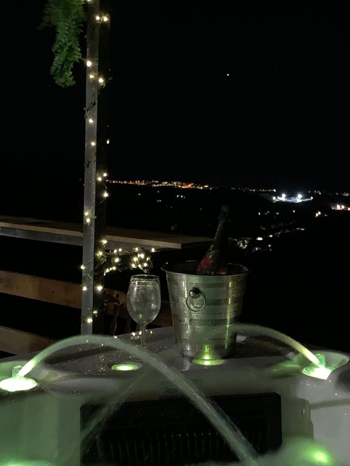 Casa Rural Malaga Monkey Love Con Jacuzzi Iznate Екстер'єр фото
